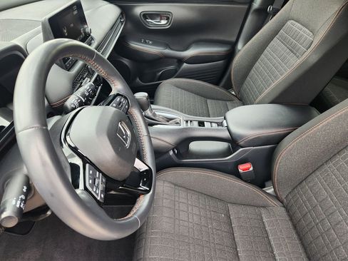 Used 2023 Honda HR-V Sport image 12