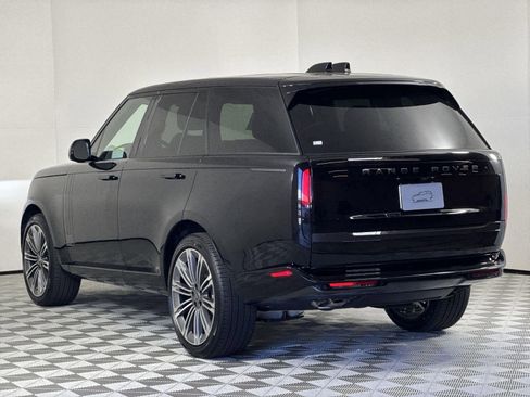 New 2025 Land Rover Range Rover SE image 3