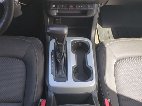 Used 2017 Chevrolet Colorado LT w/ LT Convenience Package image 17