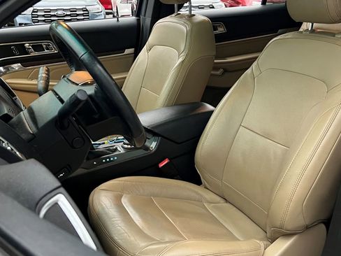 Used 2016 Ford Explorer Limited w/ Equipment Group 303A image 17