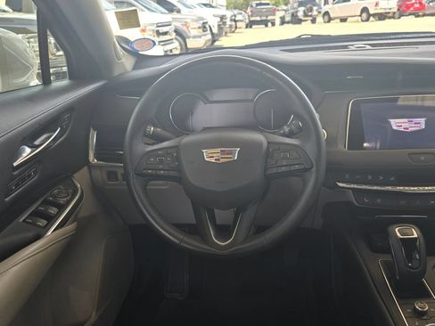 Used 2019 Cadillac XT4 Premium Luxury FWD image 50
