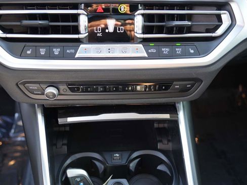 Used 2021 BMW 330e w/ Convenience Package image 21