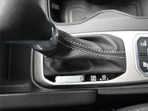 New 2026 Nissan Frontier SV image 17