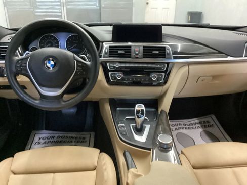 Used 2018 BMW 330i xDrive Sedan w/ Convenience Package AWD/4WD image 13
