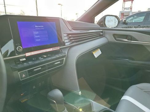 New 2026 Toyota Camry SE image 8