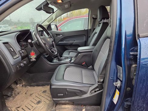 Used 2020 Chevrolet Colorado Z71 AWD/4WD image 6