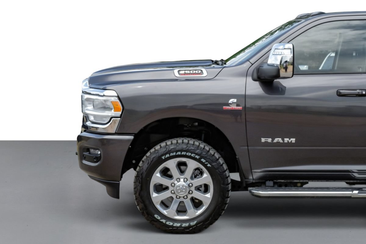 Used 2023 RAM 2500 Laramie AWD/4WD image 10