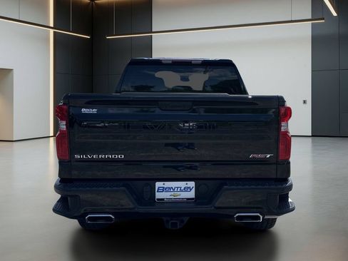 Used 2023 Chevrolet Silverado 1500 RST w/ Z71 Off-Road Package AWD/4WD image 5