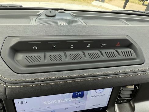 New 2025 Ford Bronco Badlands image 51