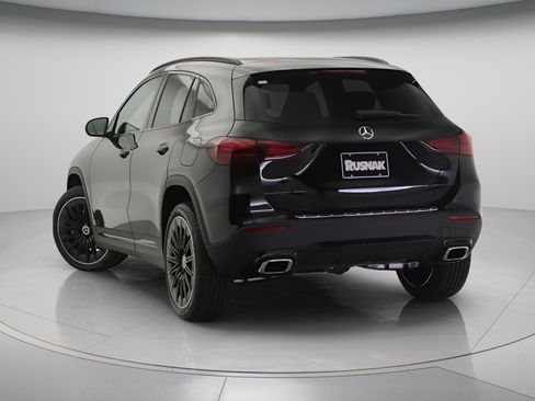 New 2026 Mercedes-Benz GLA 250 image 2