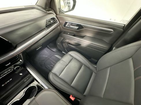Used 2025 Chevrolet Tahoe RST w/ Comfort Package AWD/4WD image 11