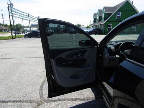 Used 2022 GMC Terrain SLT AWD/4WD image 10