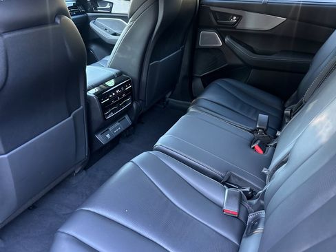 Certified 2025 Acura MDX FWD w/ Technology Package image 15