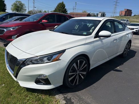 Used 2020 Nissan Altima 2.5 Platinum image 10