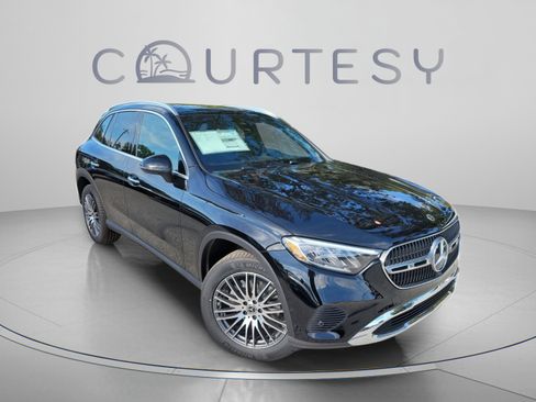 Certified 2026 Mercedes-Benz GLC 300 image 5