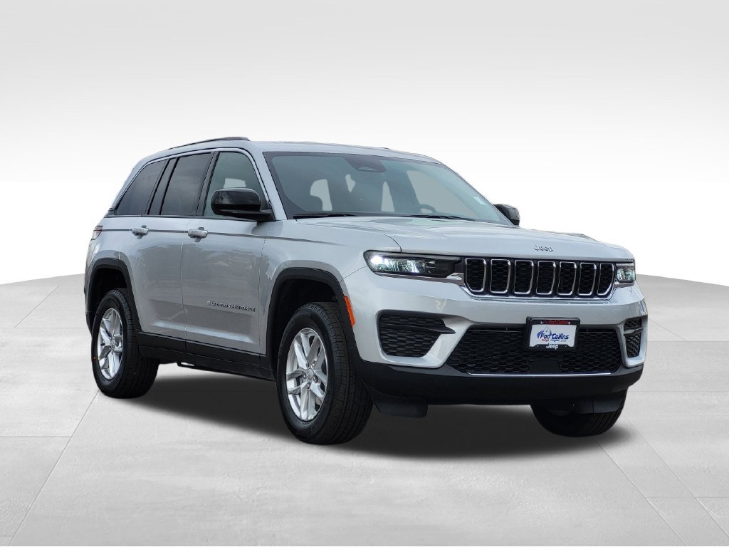 New 2026 Jeep Grand Cherokee Laredo X AWD/4WD image 3