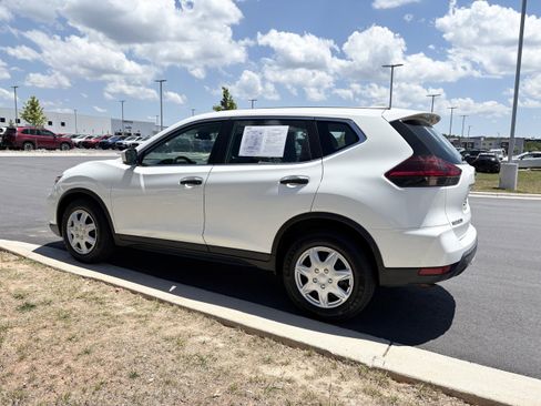 Used 2020 Nissan Rogue S AWD/4WD image 5