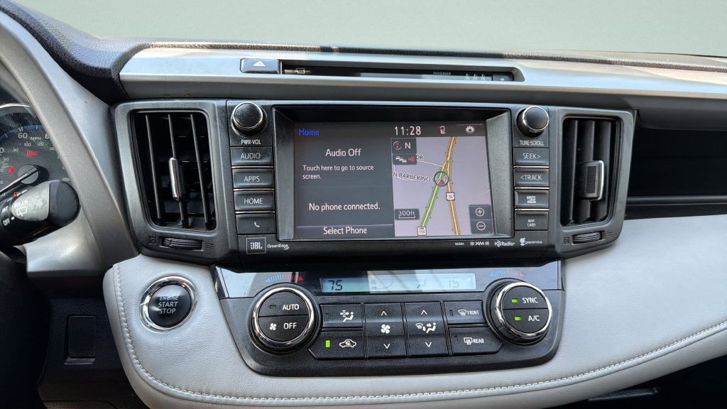 Used 2018 Toyota RAV4 Limited w/ Advanced Technology Package AWD/4WD image 17