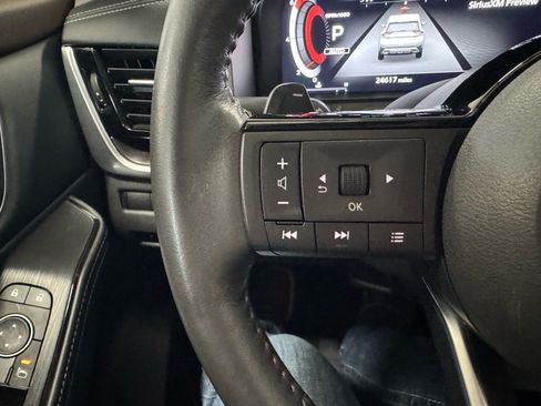 Used 2023 Nissan Rogue Platinum AWD/4WD image 27