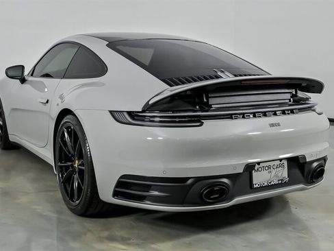 Used 2024 Porsche 911 Carrera T RWD image 10