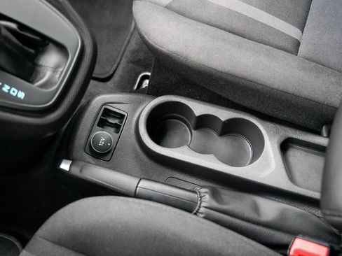 Used 2018 Ford Transit Connect XLT image 31