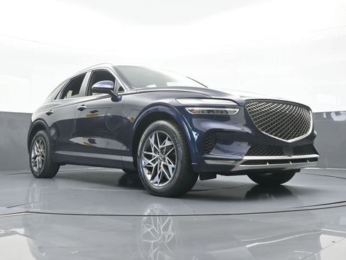 Used 2022 Genesis GV70 2.5T w/ Advanced Package image 65