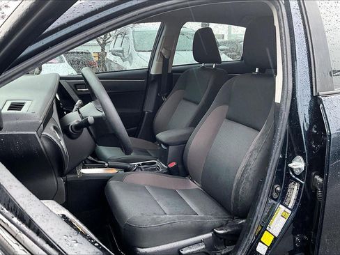 Used 2019 Toyota Corolla LE image 18