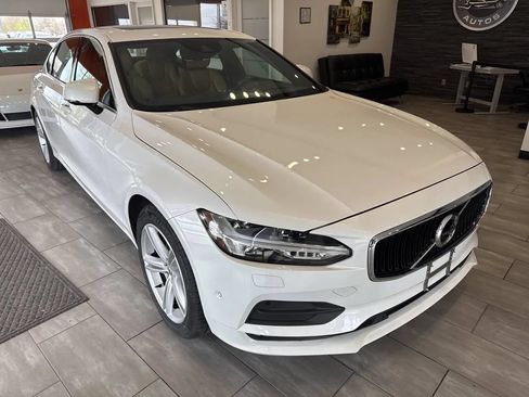 Used 2018 Volvo S90 T5 Momentum w/ Convenience Package AWD/4WD image 10