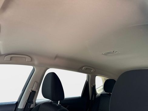 Used 2020 Nissan Rogue SV FWD image 22