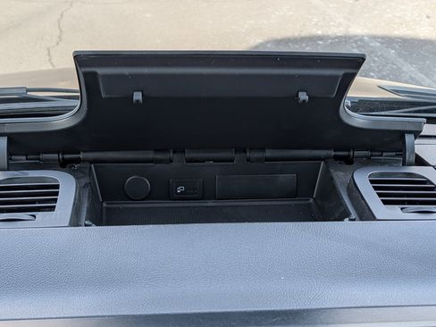 Used 2024 Mercedes-Benz Sprinter 2500 image 32