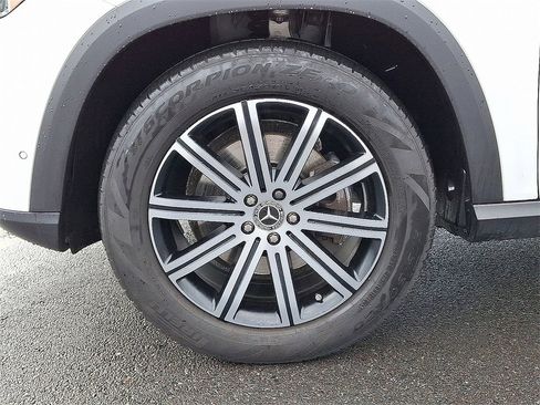 Used 2024 Mercedes-Benz GLE 350 4MATIC image 9