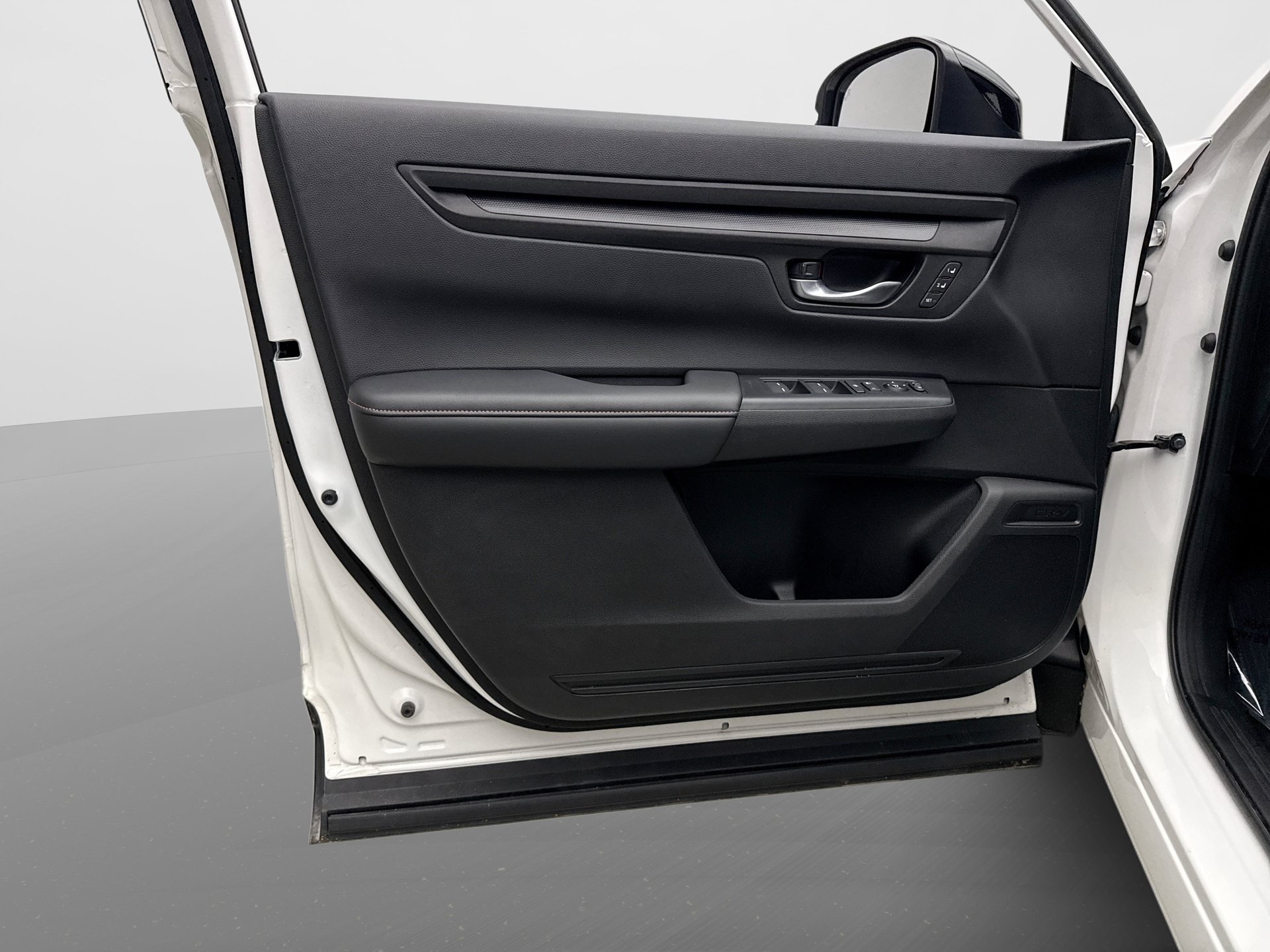 Used 2025 Honda CR-V Sport-L image 9