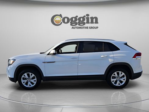 Used 2021 Volkswagen Atlas Cross Sport S image 2