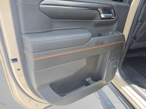 Used 2023 GMC Sierra 1500 AT4 w/ Technology Package AWD/4WD image 22