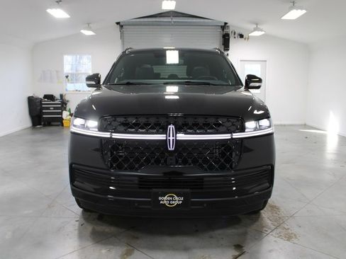 New 2026 Lincoln Navigator L Reserve image 2