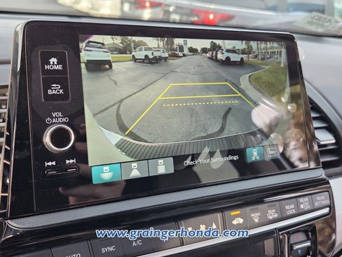 New 2026 Honda Odyssey Touring image 15