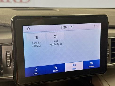 Certified 2022 Ford Explorer XLT w/ Equipment Group 202A image 16