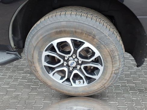 Used 2024 Ford Expedition XLT AWD/4WD image 14