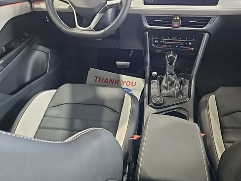 New 2026 Volkswagen Taos SEL AWD/4WD image 24
