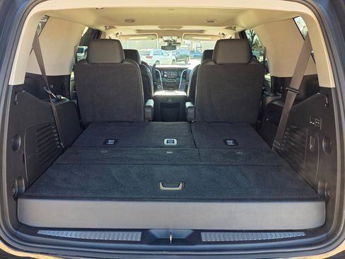 Used 2020 Cadillac Escalade Luxury image 22