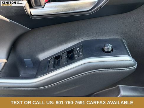 Used 2025 Toyota Highlander XLE AWD/4WD image 19