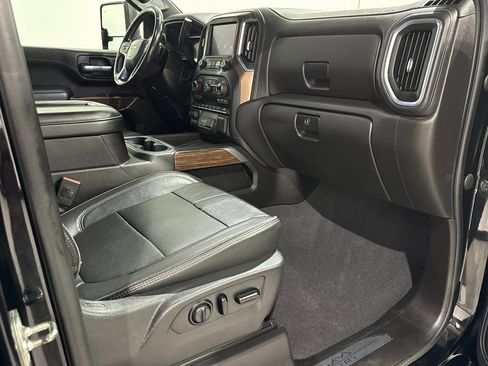 Used 2021 Chevrolet Silverado 3500 High Country image 24