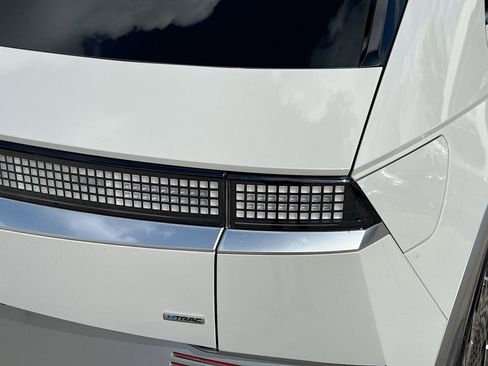 Used 2024 Hyundai Ioniq 5 Limited image 28