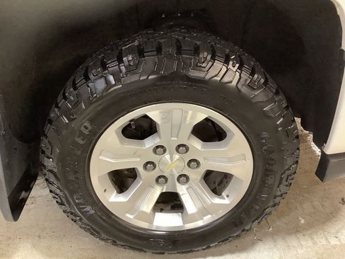 Used 2017 Chevrolet Silverado 1500 LT w/ All Star Edition image 13