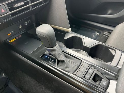 Used 2025 Toyota Camry LE image 40