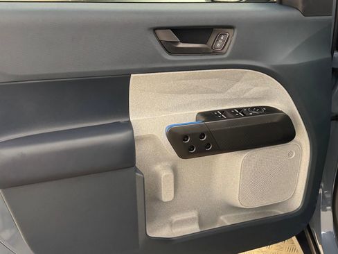 New 2025 Ford Maverick XLT image 22