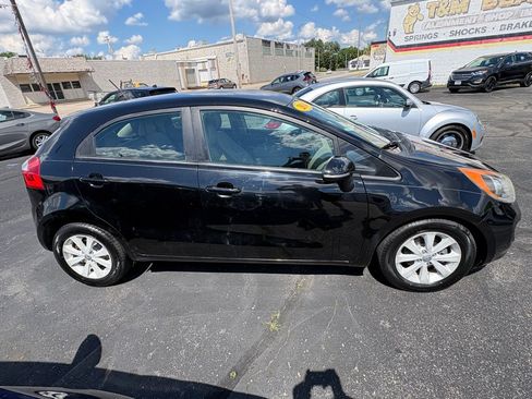 Used 2014 Kia Rio EX w/ Convenience Package FWD image 2
