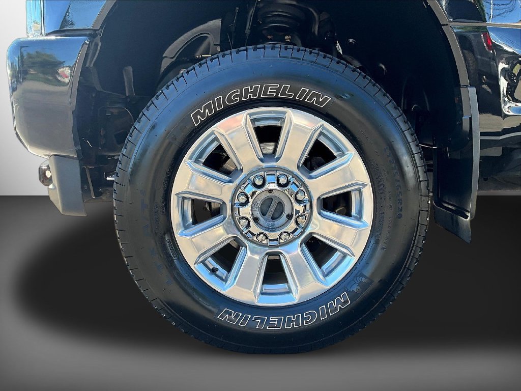 Used 2019 Ford F350 Platinum w/ FX4 Off-Road Package AWD/4WD image 34