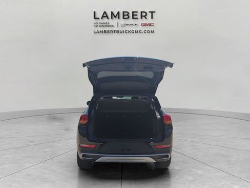 Used 2023 Buick Encore GX Select AWD/4WD image 9