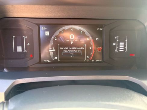 Used 2025 Toyota 4Runner SR5 AWD/4WD image 15